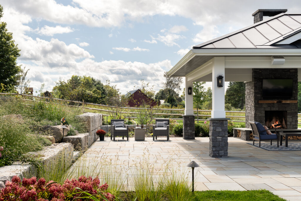 Project Photos: OutdoorFeature6