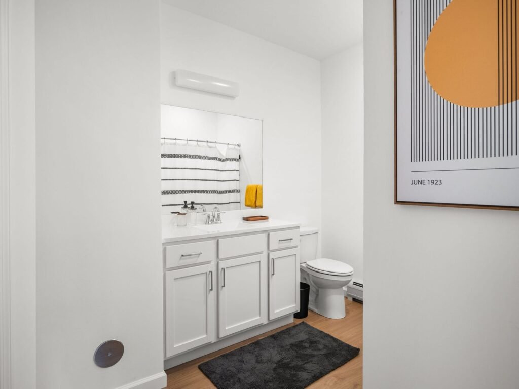 Primary-Bath-2b0c2fcbb575ba0a70b3a67cc0c40681